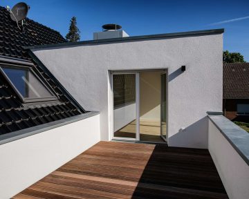 Modernes und neuwertiges Ein-oder Mehrfamilienhaus - Dachterrasse