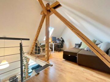 Außergewöhnliche Dachgeschosswohnung in guter Lage von Zollstock - Galerie