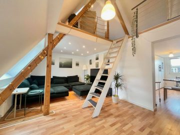 Außergewöhnliche Dachgeschosswohnung in guter Lage von Zollstock, 50969 Köln, Dachgeschosswohnung