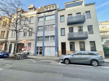 Solides Mehrfamilienhaus in sehr guter Lage von Nippes, 50733 Köln, Mehrfamilienhaus