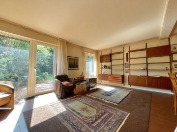 *VERKAUFT* Sanierungsbedürftiges Reihenendhaus in sehr guter Lage von Frechen - Wohnzimmer