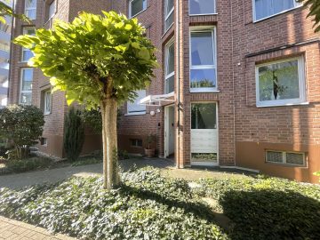 Schöne Dachgeschosswohnung in Frechen - Hausansicht